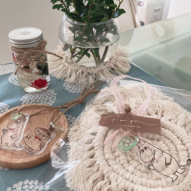 プラ板,10分でできる,いつもありがとうございます♡,子供のいる暮らし,コメントお気遣いなく♡,My Desk,ムーミン,ハンドメイド,マクラメコースター,ハーバリウム,カラープラ板,ダイソー aiaiの部屋
