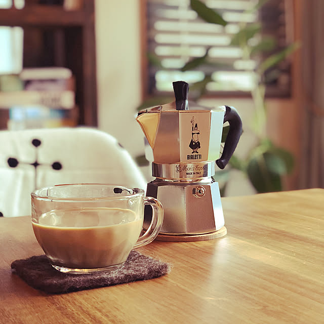 コーヒーのある暮らし,ビアレッティ,エスプレッソ,おうちカフェ,買ってよかったもの,ナチュラル,ブルックリンスタイル,暮らしを楽しむ,インスタ→au_mean_123,カフェスタイル,木が好き,男前インテリア,注文住宅,雑貨,My Desk au_meanの部屋