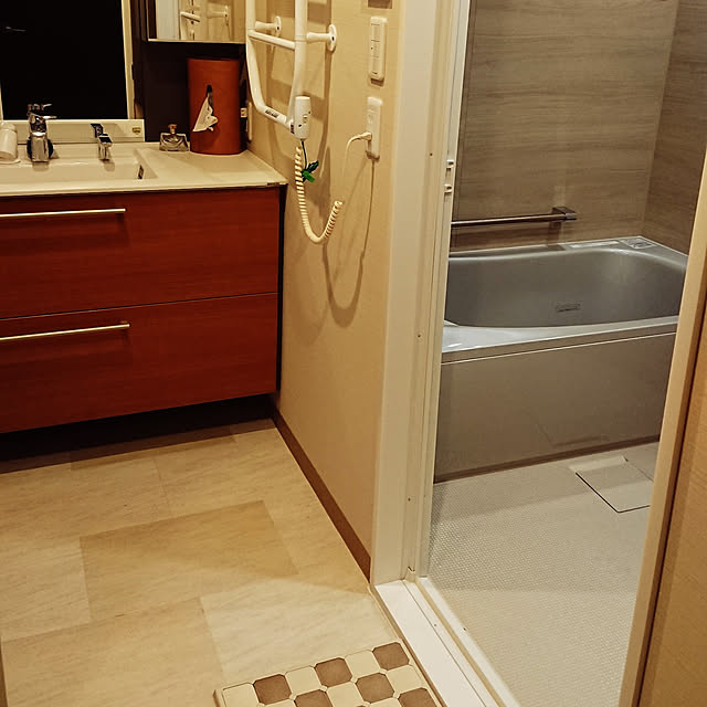Bathroom,十人十家,シンラ,エスクワ,タオルウォーマー,TOTO cksの部屋