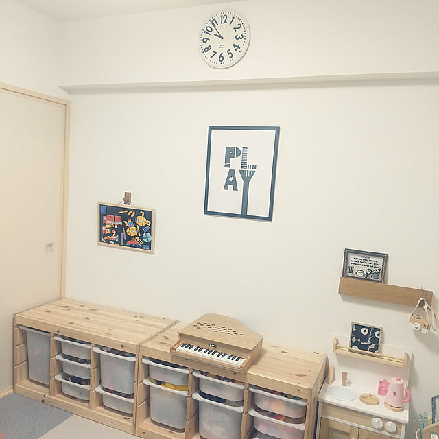 On Walls,RoomClipショッピング,夏のスペシャルクーポン,マンション暮らし,北欧インテリア,すっきり暮らしたい,子供のいる暮らし,BRUNO,ブルーノ時計,無印良品,IKEA,トロファスト,キッズスペース(和室),アートポスター,おもちゃ収納,ピエニキッチン,壁に付けられる家具 Sakuraの部屋