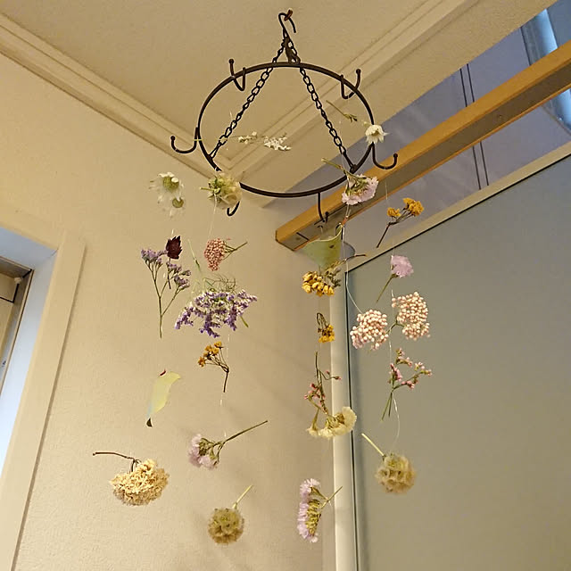 On Walls,100均,セリア,小さい花,友達の作品,友達のお店,アイアン雑貨 Sanaeの部屋