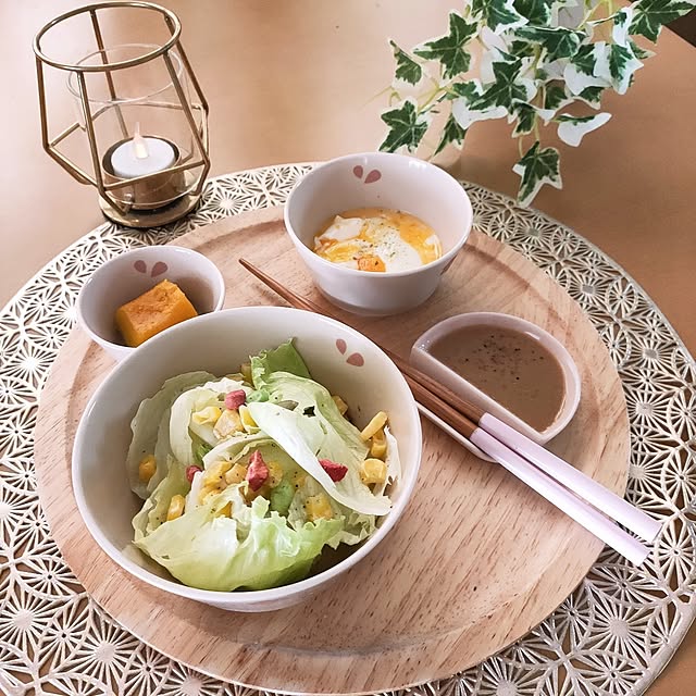 食卓にやさしいカラーの彩りを。波佐見焼のうつわで揃える 食卓にやさしいカラーの彩りを。波佐見焼のうつわで揃える