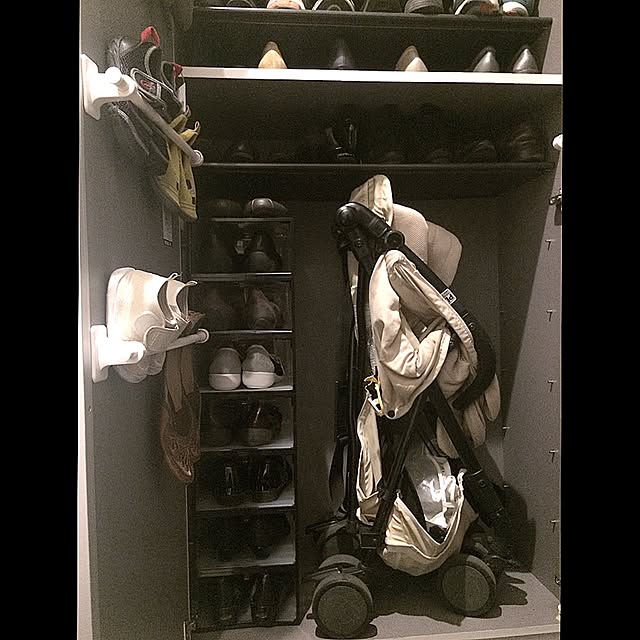 靴の収納選 ニトリや100均など Roomclip Mag 暮らしとインテリアのwebマガジン