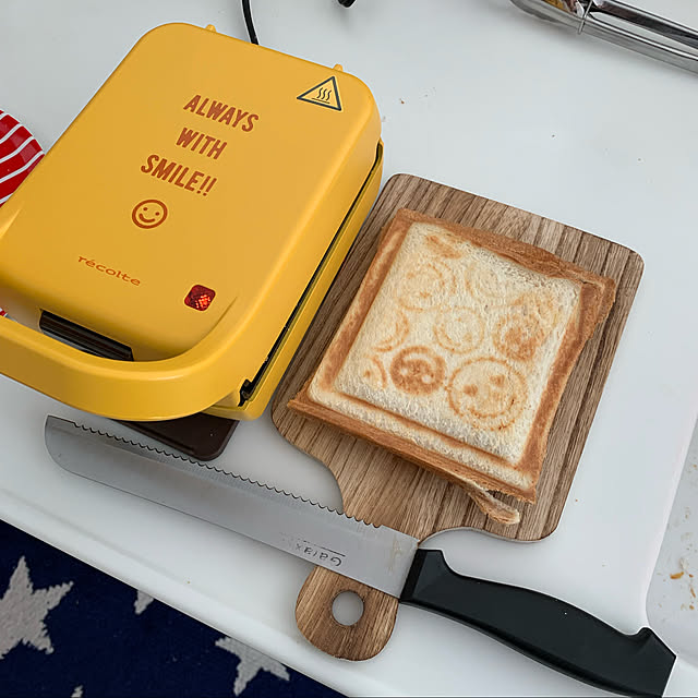 アメリカンダイナー,サーファーズインテリア,ウェルカムクーポン,アメリカン雑貨,アメリカンハウス,モニター当選ありがとうございます,ウェルカムクーポン当選しました,キッチン雑貨,西海岸インテリア,アメリカンなお家にしたい,ウェルカムクーポンありがとうございます♡,スマイル,ホットサンドメーカー,RoomClipショッピング,ウェルカムクーポン当選しました！,ホットサンド,にこちゃん◡̈⃝︎⋆︎*,プレスサンドメーカープラッド,スマイルイエロー,recolte,アメリカン,ウェルカムクーポンキャンペーン,My Desk mowchanの部屋