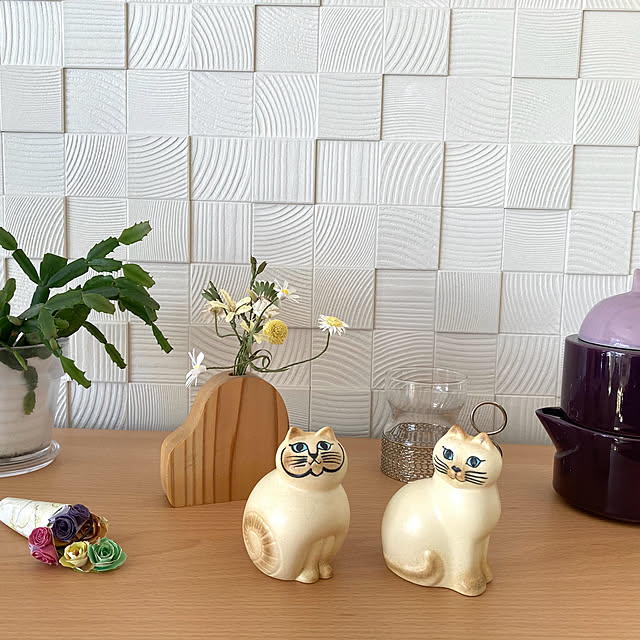 ディフェンバキアカミーラ,フィカスアルテシマ,ジャコバサボテン,maki_papercraft,イッタラツァイッカ,リサラーソン 猫,雑貨,エコカラット,LIXIL,My Desk marukoの部屋