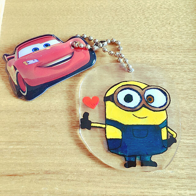 手作りキーホルダーの作品71選 ビーズやフェルトを使った作品など Roomclip Mag 暮らしとインテリアのwebマガジン