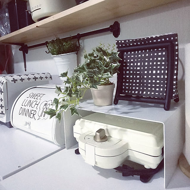 My Desk,北欧雑貨,山善,山善収納部,燕三条コの字ラック,シンデレラフィット♡,BRUNOホットサンドメーカー,山善ブレッドケース,モノトーン好き♡,スッキリ暮らしたい,キッチン壁面収納棚DIY,今日も１日お疲れ様でした✨,私の最近の癒やし空間,癒し,お休みなさい～.:*:・'°☆,いつも見てくださって、感謝です♡,いつも、ありがとうございます♡,みなさまに感謝 YUKKIの部屋