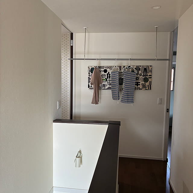 寝室入り口,マリメッコファブリックパネル,川口技研,ホスクリーン,わが家の室内干し walking123の部屋