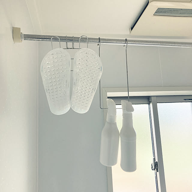 ひっかけ収納,掃除スプレー,シャワーサンダル,お風呂収納,Bathroom Rの部屋
