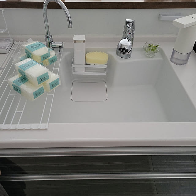 Kitchen,カインズホーム,キッチンスポンジ,ホワイトインテリア,ホワイトキッチン,お気に入り,スポンジ,towerシリーズ,CAINZ HOME,お気に入りスポンジ,泡立つスポンジ,泡立ちも良い！,閲覧ありがとうございます maruの部屋