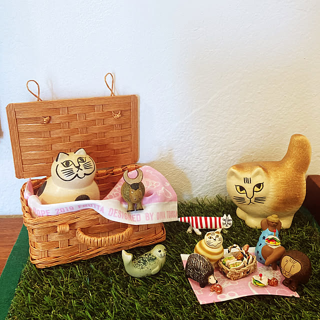 スコープ フルッタ布,みんなでピクニック,ミニチュア 手作り,ミニチュア クロワッサン,ミニチュア フランスパン,ミニチュア サンドイッチ,セリア 粘土,セリア 芝生シート,リサ・ラーソン ガチャ,リサ・ラーソン ミア モア,ダイソー ペーパークラフトバンドキット,プチプラインテリア,Lounge mkmkmoominの部屋