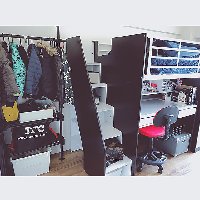 My Desk,モノトーン,カッコいい部屋にしたい,システムベッド,DIY,息子部屋,子ども部屋,子ども4人 smileyの部屋