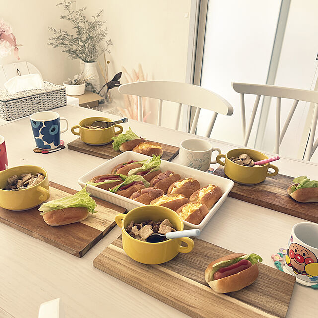 週末の朝食,朝食が楽しみ,みんなで朝ごはん,朝ごはん,ホットドッグ,朝食のパン,朝食の風景,朝食,好きな時間,My Desk Hi5の部屋