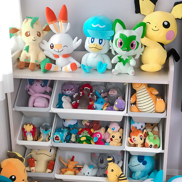 ポケモンの戦い方,ぬいぐるみいっぱい,ポケモンセンター,クレーンゲーム,ぬいぐるみ,アクセントになってないアクセントクロス,アクセントクロス,何もない部屋,子供との遊び方,ポケモン大好き,ポケモン,5.33畳,子供部屋,i-smart,一条工務店,i-smart Ⅱ,Overview,ぬいぐるみ収納,次男の部屋 mihoの部屋