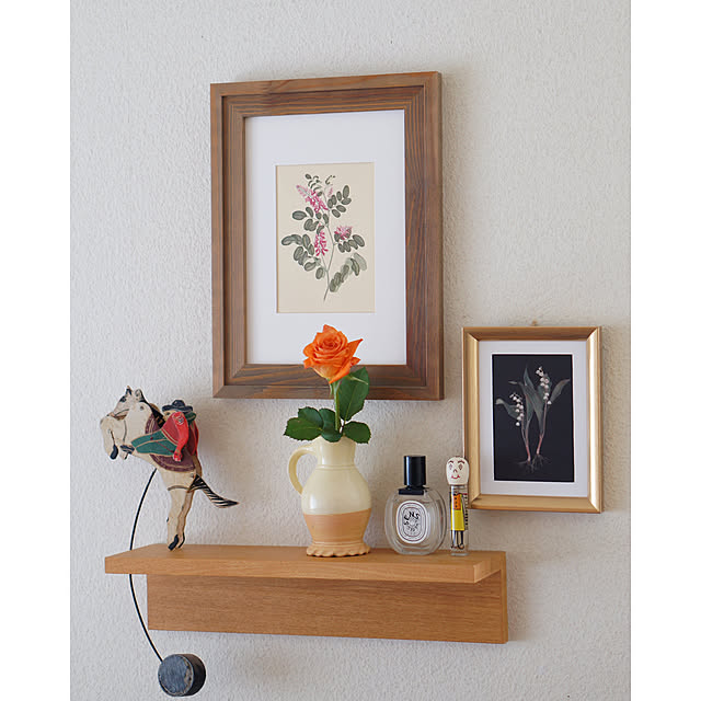 Bedroom,壁を飾る,diptyque,花と暮らす,花を飾る,寝室インテリア,寝室,ボタニカルアート,植物画,バラの花,暮らしに花を,花のある暮らし,花器,ピッチャー,竹田道生,無印良品,無印良品 壁に付けられる家具,作家もの,心地よい暮らし,暮らしを整える,暮らしを楽しむ noriflowerの部屋