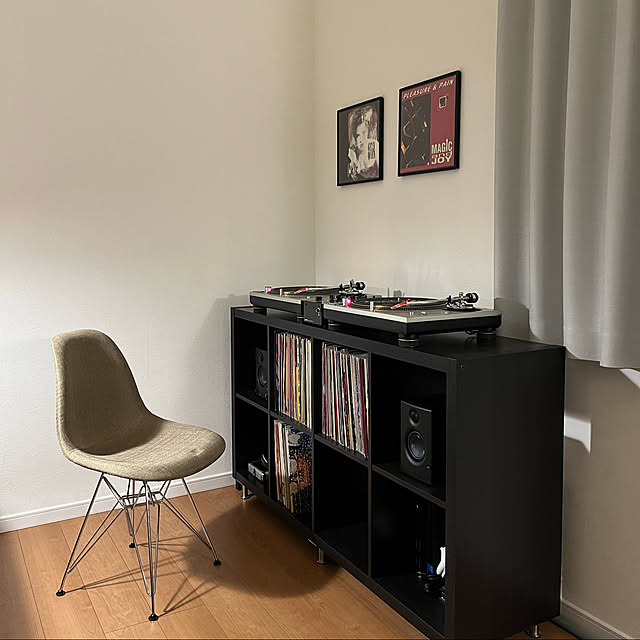 シェルチェア,IKEA,レコード,KALLAX,DJブース,My Shelf elegia88の部屋