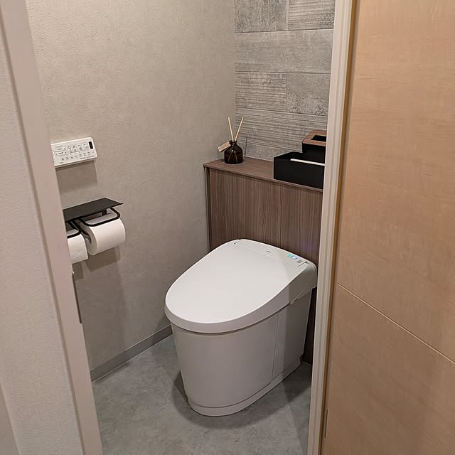 Bathroom,LIXIL,LIXIL洗面台,LIXILトイレ,LIXILエコカラット,リノベーション okayuの部屋