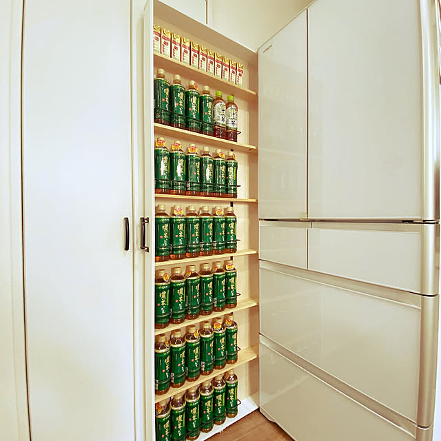 冷蔵庫横収納,隙間収納ラック,隙間ラック,隙間収納DIY,隙間収納,冷蔵庫横,ナチュラル,カフェ風,マイホーム,DIY,アンティーク風,アンティーク,南欧風,Kitchen mellowcountryの部屋