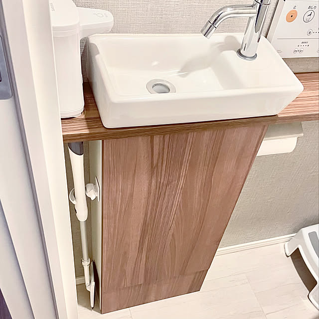 暮らしの味方,Bathroom,トイレクイックル,クイックルミニワイパー,お掃除収納,トイレ掃除,サクッとキレイ,今週も楽しもう♪,モップキャッチ,クイックルしやすい部屋,小掃除,クイックル,収納アイデア,隙間収納,クイックル習慣,スッキリ収納,モップキャッチはセリアで購入しました！,Daily RoomClip 3009 tantanmaruの部屋