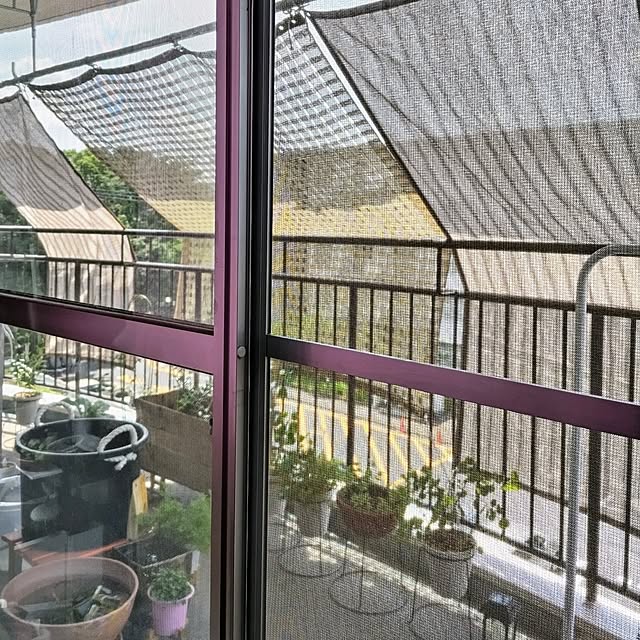 Entrance,節電,マンション暮らし,グリーン,日除けシェード,簾,遮熱クールアップ,遮熱シート,ベランダ,ベランダガーデン,植木鉢,日陰,窓越し,木漏れ日シェード,オーニング,夏の準備,夏 mi-saの部屋