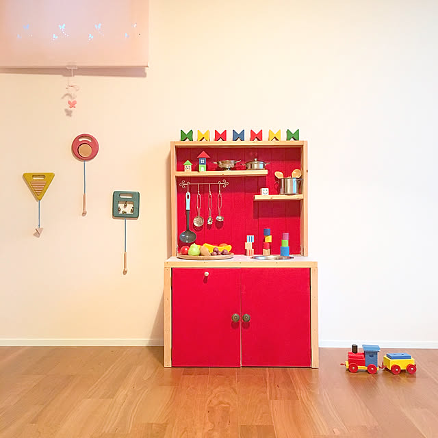 On Walls,イベント参加,木製楽器,ネフの積み木,積み木,パステルピンク,ロールスクリーン,おままごとキッチンDIY,キッズルーム,木のおもちゃ,DIY,ハンドメイド,シンプル&ナチュラル,シンプル,セリアの取っ手,カラーボックスリメイク,いいね！ありがとうございます◡̈♥︎,子ども部屋,カラフル Rinの部屋