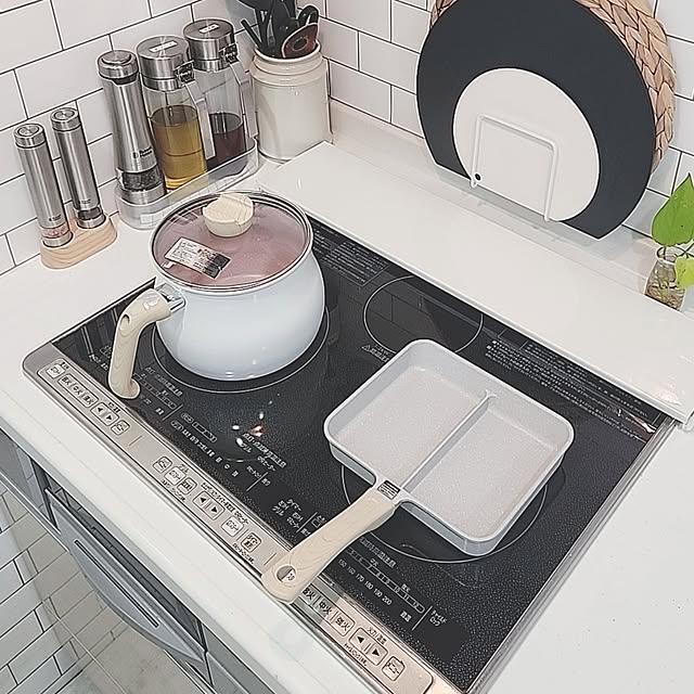 Kitchen,ナチュラルカラー,マンション暮らし,子どもと暮らす,犬のいる暮らし,イベント参加,マルチポット,ナチュラル・くすみカラーが好き♡,フライパン yumegu8の部屋