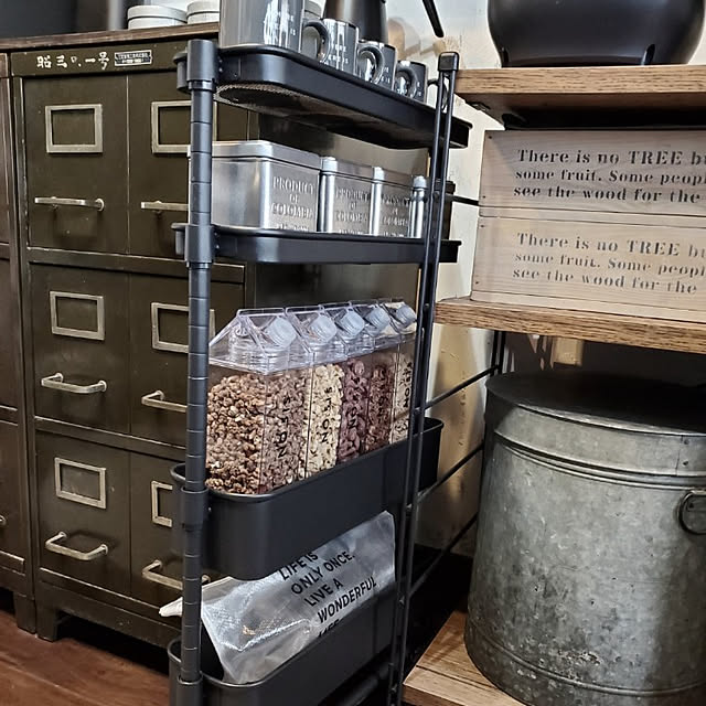 山善のトローリー,くらしのeショップモニター,山善アンバサダー,バスケットトローリー,キッチンカウンター,くらしのeショップ,ワゴン収納,キッチン収納,山善くらしのeショップ,山善,隙間トローリー,整理収納,コーンフレーク,マグカップ reksの部屋