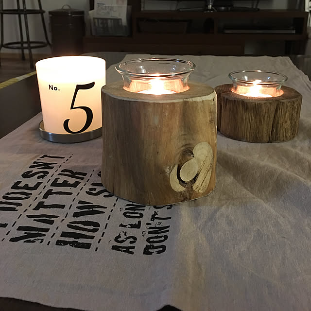 おすすめアロマキャンドル96選 100均や無印の商品も Roomclip Mag 暮らしとインテリアのwebマガジン