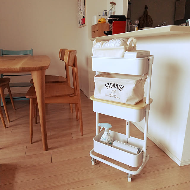 My Shelf,日用品,マンション暮らし,マンションインテリア,北欧インテリアに憧れる,4歳,1歳児,無印良品,山善,スリムトローリー,ロハコ限定デザイン,ウェットティッシュケース,オムツ収納,コロコロ収納,ダイソー,ストレージボックス,着替え置き,子供のいる暮らし,飛騨産業,カウンター下 Sakuraの部屋