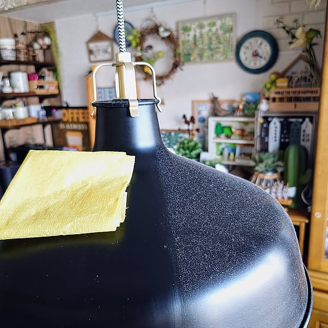 Kitchen,お掃除グッズ,便利グッズ,ピカピカ,小掃除,掃除アイデア,ディスプレイ棚,癒し,花瓶,ミニチュア,飾り棚,フェイクグリーン,ナチュラルキッチン,リース,リメイクシート,イケア雑貨,IKEA,IKEA 照明,ペンダントライト,時計,アンティーク風,IKEAダイニングテーブル,アート,IKEAポスター,ニトリのさぼてんランプ,4枚投稿です!,レンガ,3COINS,ガーデン雑貨 mikanの部屋