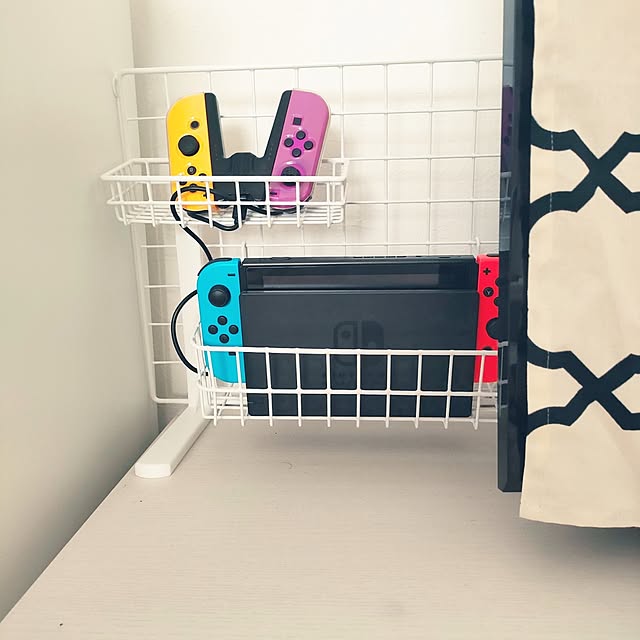 Lounge,ゲーム,ゲーム機収納,ニンテンドーSwitch,ダイソー,ワイヤーラック,収納,浮かせる収納,LDK,片付け中 & 改良中,シンプルに暮らしたい,すっきり暮らしたい,中古戸建て,リフォーム,ねこと暮らす saki++の部屋