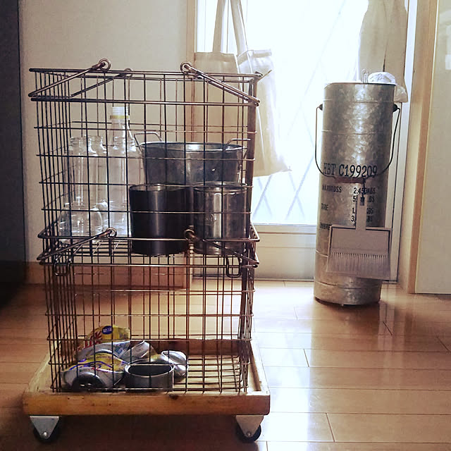 Kitchen,ゴミ箱,こどもと暮らす,子供３人,ペール缶,はてなブログ,ゴミ分別,ワイヤーかご,キャスター台DIY haniwaの部屋