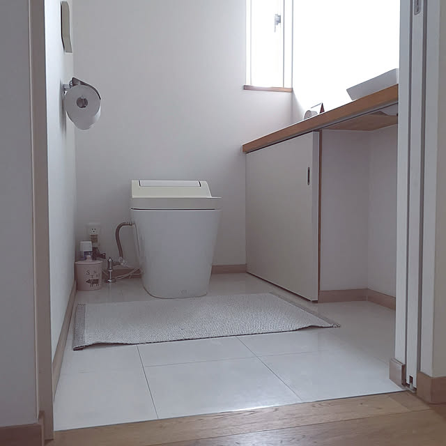 Bathroom,バリアフリーな暮らし,平屋暮らし,2人と2匹暮らし,オーク材,保護猫,ねこのいる日常,猫と暮らす,猫と暮らす家,シンプルな暮らし,イベント参加用,小さな平屋,猫好き♡ koyurizuの部屋