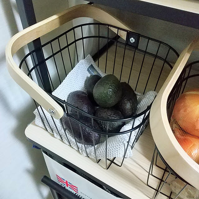 Kitchen,新年の抱負,アボカド,百均,ワッツ,ご飯のお供,まとめ買い,ワイヤーバスケット,IKEA風,ストック,キッチンラック,ジョージジェンセン エジプト,キャスター付ワゴン,トロリーバスケット,コーナンオリジナル meiの部屋