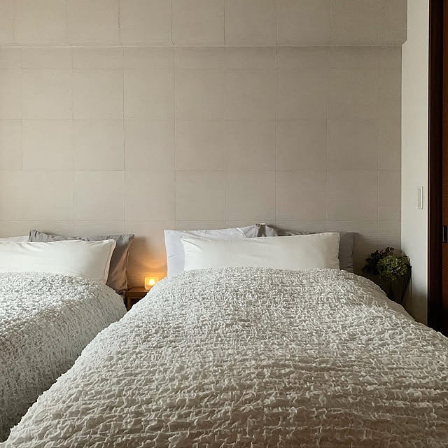 IKEA,シンプルモダンインテリア,エコカラット,IG→yo.to619,シンプルインテリア,マンションインテリア,癒しの空間,間接照明,シンプルホーム,マンション,ベッドルーム,寝室,Bedroom Yoshikoの部屋