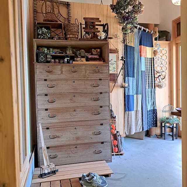 Entrance,古道具,下駄箱,桐箪笥リメイク,パタパタ扉DIY,古箪笥,レトロ,リメイク,古民家,蚤の市,骨董,桐箪笥,大正ロマン,昭和レトロ,古民具,古道具愛♡,古いものが好き,いつもの場所ですみません,インテリア,イベント用なのでスルーで大丈夫です,あじのある素材,おうち時間,心地よい暮らし,楽しい暮らし,古道具のある暮らし,古民具、時代家具 kazuraの部屋