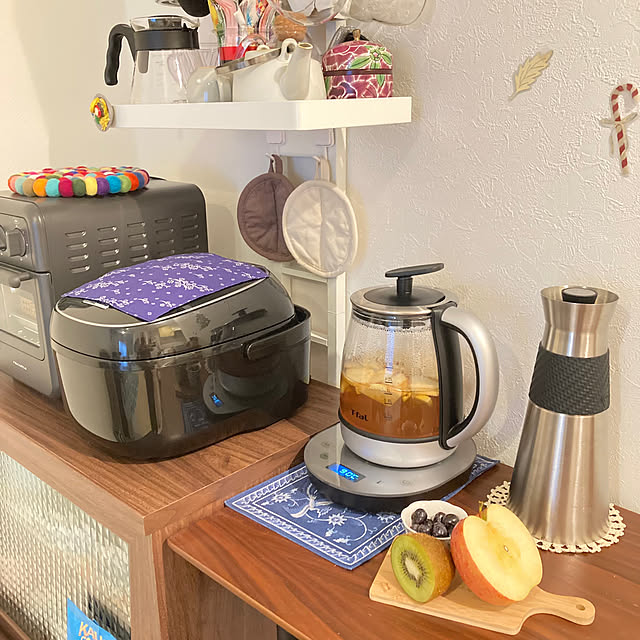 My Desk,保温ポット,冬,カウンターテーブル,キッチン家電,ティファールのケトル,フルーツティー,ケトル,ティータイム,紅茶,一人暮らし,癒しの時間,賃貸でも楽しく♪,お茶コーナー,買ってよかったもの sikiの部屋