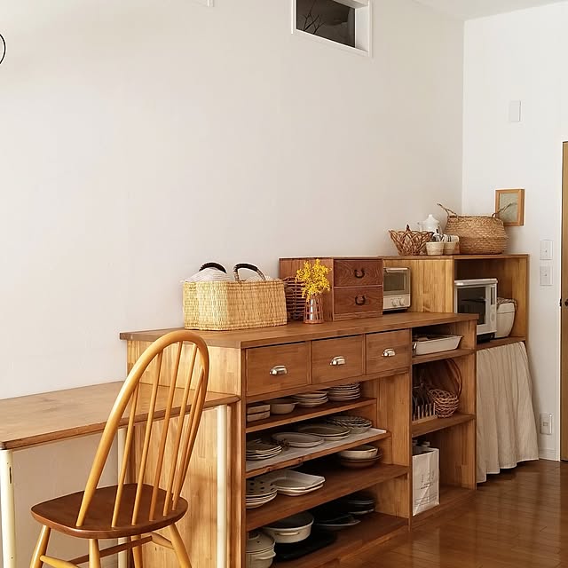 Kitchen,キッチンボードDIY,食器棚DIY,ミモザ,非常ベル隠し,木のキッチン,アーコールチェア,多目的デスク totonatuloveの部屋
