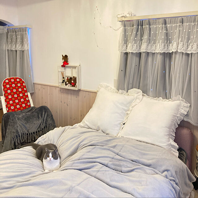 グレーと白が好き,寝室はシンプルに,あったか布団カバー,RoomClipショッピング,癒し,ねこと暮らす,Bedroom Riccoの部屋