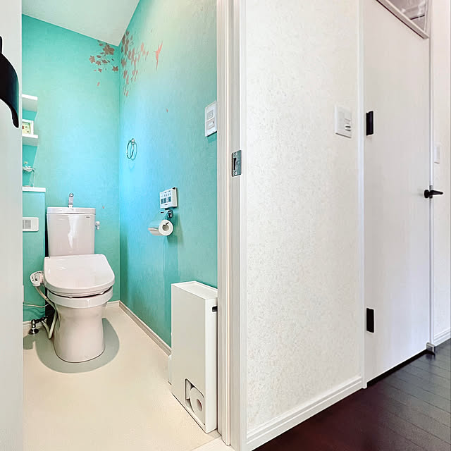 RoomClipショッピング,おうち見直しキャンペーン,Bathroom,男子トイレ,3階トイレ,ピンクのトイレ,ティファニーブルーの壁紙,山崎実業,トイレットペーパーストッカー,インテリア迷走中…,閲覧,tower,towerシリーズ kazehaの部屋