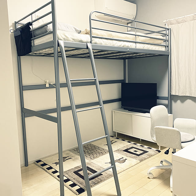 ちいさなおうち,ほぼIKEAの部屋,ゾランヴァリ,ギャッベ,ホワイト×グレー,JKの部屋,ベッド下はくつろぎスペース,IKEA,ベッドフレーム,平屋,イベント参加,天井高2500,My Desk Mikiの部屋