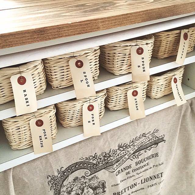 Kitchen,キッチンカウンターの棚,キッチンカウンターの裏側,カトラリー収納,分類,荷札,100均,収納,DIY happy_bridgeの部屋