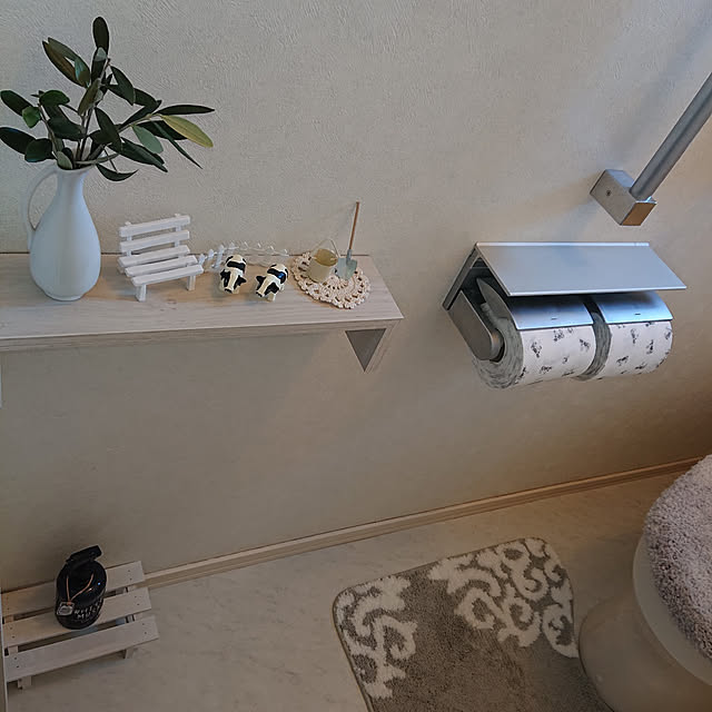 Bathroom,雑貨,カインズホーム,トイレットペーパー,牛柄,丑年飾り,牛の置物,ニトリのトイレマット,トイレのインテリア,トイレの棚,100均,ニトリ cocoの部屋