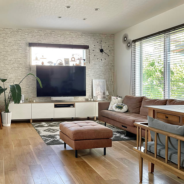Lounge,壁掛けテレビ,レンガ柄,アクセントクロス,journal standard Furniture,IKEA,BESTÅ/ベストー Yuuuuuの部屋