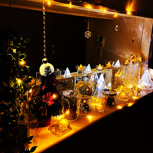 雑貨屋さんのLEDライト,ガラスのキャンドルホルダー,キャンドル,ガラスツリー,クリスマス,癒し,癒しの空間,クリスマス大好き,インスタもやってます,クリスマス雑貨,クリスマス2019,My Shelf,ニコアンドのツリー,IKEAのツリー,ガラスブロック俱楽部,ガラスブロック,冬支度,LEDキャンドル santaの部屋