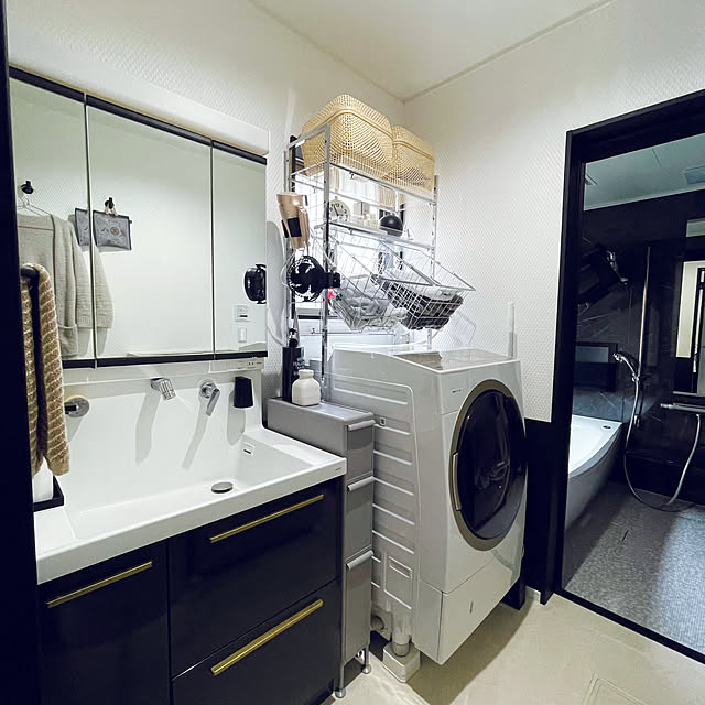 Bathroom,ランドリーラック,竹かご,IKEA カゴ,蓋付きボックス,IKEA,リフォーム,一軒家,モノトーン,リノベーション,シンプルインテリア,モノトーンインテリア,すっきり暮らしたい,戸建て,オシャレな家に憧れる maimaiの部屋