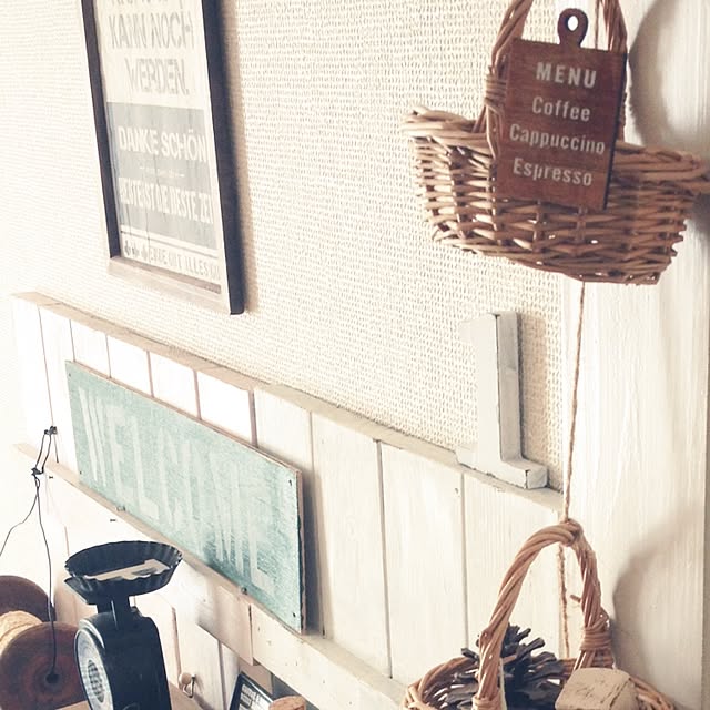 On Walls,コンテスト参加,板壁,マグネット,賃貸,セリア,かご anpanman-baikinmanの部屋