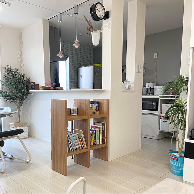 ホワイトインテリア,IKEA,RoomClipショッピング,Francfranc,おうち見直しキャンペーン,ペンダントライト,壁紙屋本舗,My Shelf ROMAの部屋