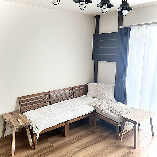 On Walls,スコグスタ,カフェ風,カフェ,ナチュラルインテリア,お家カフェ,おうちカフェ,カフェ風インテリア,家カフェ,Ampoule,カフェスタイル,暮らしを楽しむ,アンプール,フォローすごく嬉しいです♡,いいね、フォロー本当に感謝デス☺︎,Ampoule 照明,IKEA,ソファ,クッション,IKEAのソファー,IKEAスツール,ホームデコ youの部屋
