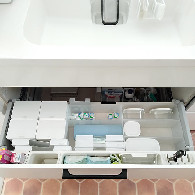 Kitchen,ナチュラル,余白のある暮らし,丁寧な暮らし,すっきり暮らす,生活,シンプルな暮らし,掃除しやすい家,お気に入り,お手入れが楽,ものの少ない暮らし,シンプルデザイン,心地良い暮らし,北欧,LIXIL,シンプルホーム,暮らしを整える,余白,シンプル,暮らしを楽しむ,ゆとりのある収納,キッチン収納,キッチンリセット,収納,厳選されたもの,シンク下収納,水回り s.houseの部屋
